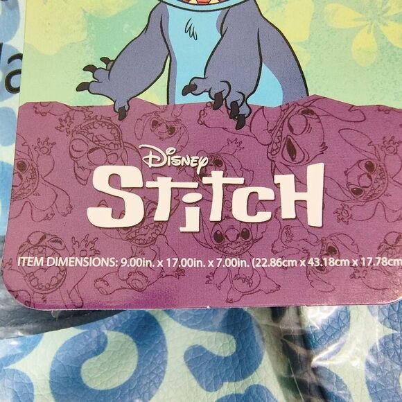 Disney Lilo & Stitch Travel Duffle Bag -C - Picture 4 of 4